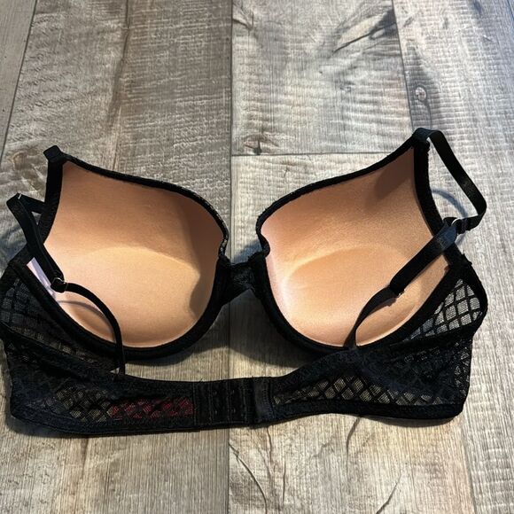 VINCE CAMUTO black bra- size‎ 36C - Picture 4 of 8